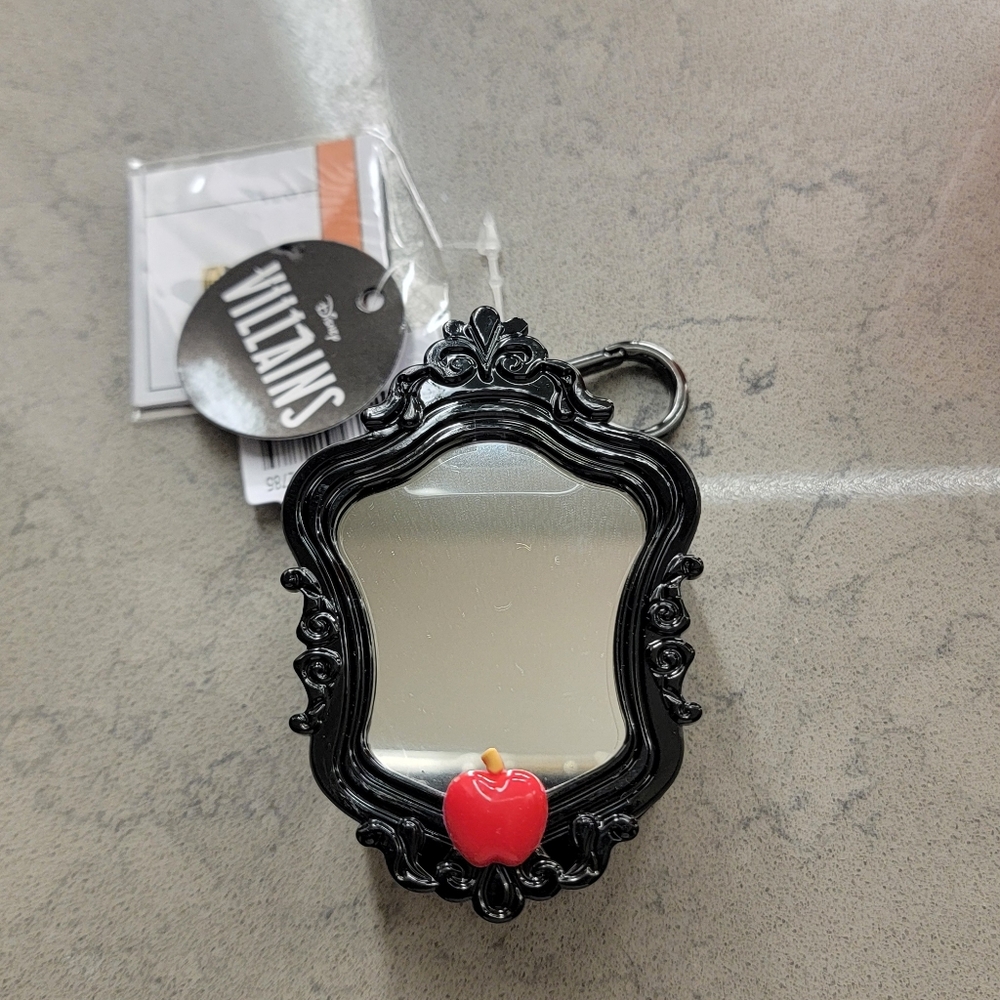 Evil Queen Mirror Light-Up PocketBac Holder Bath & Body Works
